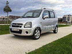 Gris / plata Usado 2004 Opel Agila Berlina | 2950 €