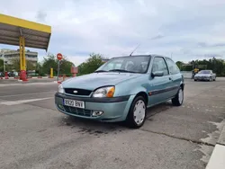 Azul Usado 2001 Ford Fiesta Trend Utilitario | 1500 €