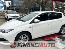 Blanco Usado 2019 Toyota Auris Hybrid Business Edition Utilitario | 12.600 € (Super precio)