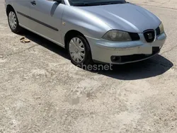 Gris / plata Usado 2007 Seat Ibiza Reference Berlina | 2350 € (Buen precio)