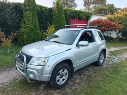Gris / plata Usado 2009 Suzuki Grand Vitara SUV | 6500 € (Precio justo)