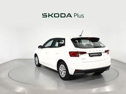 Blanco Usado 2023 Skoda Fabia Ambition Utilitario | 16.500 € (Precio justo)
