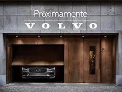 Negro Usado 2021 Volvo XC60 Momentum SUV | 35.990 € (Precio justo)