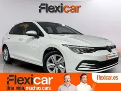 Blanco Nuevo 2024 VW Golf VIII Familiar | 31.990 € (Precio justo)