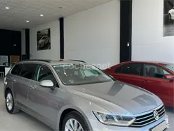 Gris / plata Usado 2019 VW Passat R-line Familiar | 16.900 € (Precio justo)