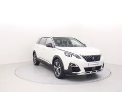 Blanco Usado 2017 Peugeot 5008 GT-line Monovolumen | 18.990 € (Precio justo)