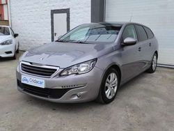 Gris Usado 2016 Peugeot 308 Access Familiar | 9900 € (Caro)