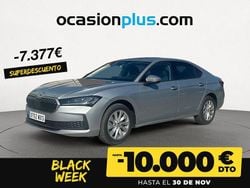 Gris Nuevo 2025 Skoda Superb Essence Berlina | 31.980 € (Precio justo)