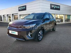 Gris / plata Usado 2021 Kia Stonic SUV | 16.000 € (Precio justo)