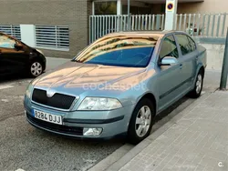 Gris / plata Usado 2005 Skoda Octavia Elegance Berlina | 3700 € (Precio justo)