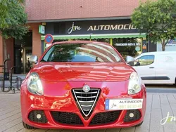Rojo Usado 2012 Alfa Romeo Giulietta Progression Utilitario | 8499 € (Caro)