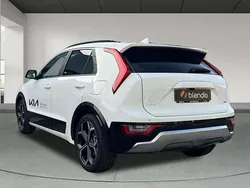 Blanco Usado 2024 Kia Niro SUV | 28.618 € (Caro)
