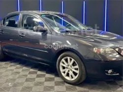 Gris / plata Usado 2006 Mazda 3 Active Berlina | 4390 € (Un poco caro)