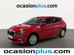 Rojo Usado 2024 Skoda Fabia Selection Utilitario | 15.364 € (Super precio)