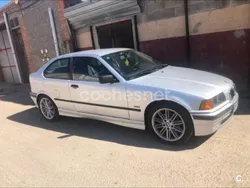 Gris / plata Usado 2000 BMW 316 Compact Utilitario | 4500 €