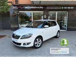 Blanco Usado 2014 Skoda Fabia Ambition Familiar | 7990 € (Precio justo)