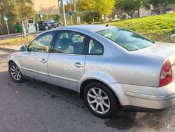Gris / plata Usado 2004 VW Passat Advance Berlina | 2400 € (Precio justo)