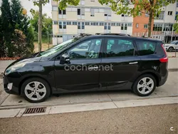 Negro Usado 2010 Renault Grand Scénic III Bose Edition Monovolumen | 7900 € (Precio justo)