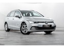 Gris / plata Usado 2021 VW Golf VIII Life Familiar | 20.400 € (Precio justo)
