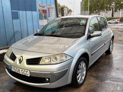 Gris / plata Usado 2008 Renault Mégane II Dynamique Berlina | 2500 € (Buen precio)