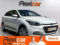 Blanco Usado 2016 Hyundai i20 Berlina | 9990 € (Un poco caro)