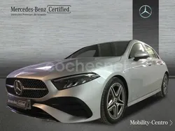 Plateado Usado 2024 Mercedes A180 Berlina | 32.900 € (Precio justo)
