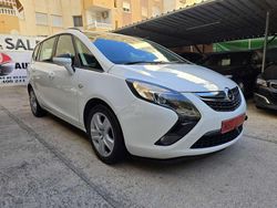 Blanco Usado 2014 Opel Zafira Tourer Expression Monovolumen | 7450 € (Buen precio)