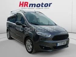 Gris / plata Usado 2018 Ford Tourneo Courier Titanium Monovolumen | 12.590 € (Precio justo)
