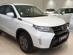 Blanco Nuevo 2025 Suzuki Vitara SUV | 24.900 €