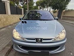 Azul Usado 2005 Peugeot 206 Berlina | 3900 € (Precio justo)