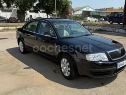 Negro Usado 2007 Skoda Superb Comfort Berlina | 4999 €