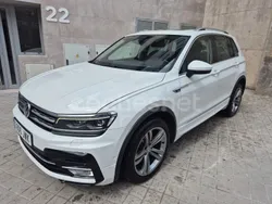 Blanco Usado 2017 VW Tiguan Sportline SUV | 21.990 € (Precio justo)