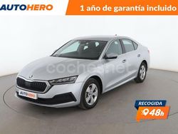 Gris Usado 2022 Skoda Octavia Ambition Berlina | 20.499 € (Buen precio)