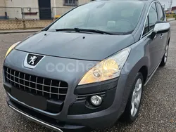 Gris / plata Usado 2011 Peugeot 3008 Access Berlina | 4990 € (Precio justo)