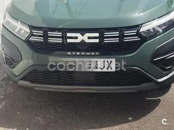 Verde Usado 2023 Dacia Sandero Essentiel Utilitario | 12.900 € (Buen precio)