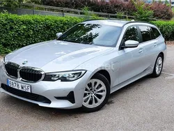 Gris / plata Usado 2021 BMW 330e Familiar | 24.500 € (Super precio)