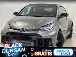 Gris / plata Usado 2024 Toyota Yaris Berlina | 52.499 €