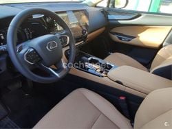 Gris / plata Usado 2025 Lexus NX450h+ SUV | 53.000 € (Buen precio)