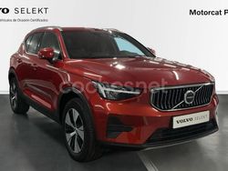 Granate Usado 2023 Volvo XC40 Core SUV | 34.900 € (Precio justo)