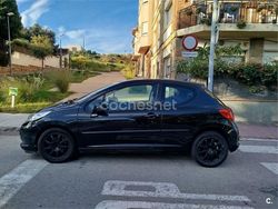 Negro Usado 2007 Peugeot 207 Berlina | 2800 € (Buen precio)