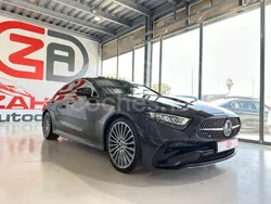 Gris / plata Usado 2022 Mercedes CLS220 Berlina | 50.900 €