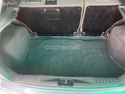 Gris / plata Usado 2005 Ford Fiesta Trend Utilitario | 2300 € (Buen precio)