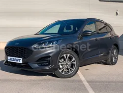 Gris / plata Usado 2022 Ford Kuga ST-Line SUV | 26.899 € (Un poco caro)