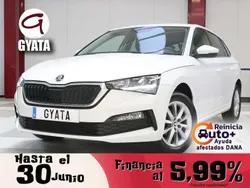Blanco Usado 2022 Skoda Scala Ambition Utilitario | 14.490 € (Buen precio)