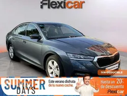 Gris Usado 2021 Skoda Octavia Ambition Berlina | 14.990 €