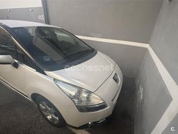 Blanco Usado 2011 Peugeot 5008 Premium Monovolumen | 5950 € (Precio justo)