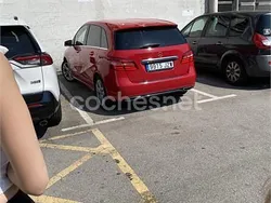 Rojo Usado 2017 Mercedes B180 Monovolumen | 15.000 € (Super precio)