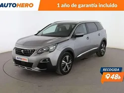 Gris Usado 2020 Peugeot 5008 Allure Monovolumen | 21.047 € (Precio justo)