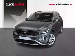 Gris Usado 2024 VW T-Roc Life SUV | 24.250 € (Precio justo)