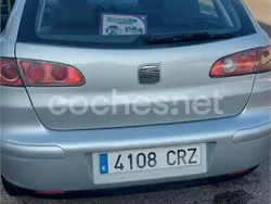 Gris / plata Usado 2004 Seat Ibiza Fresh Berlina | 2300 € (Precio justo)